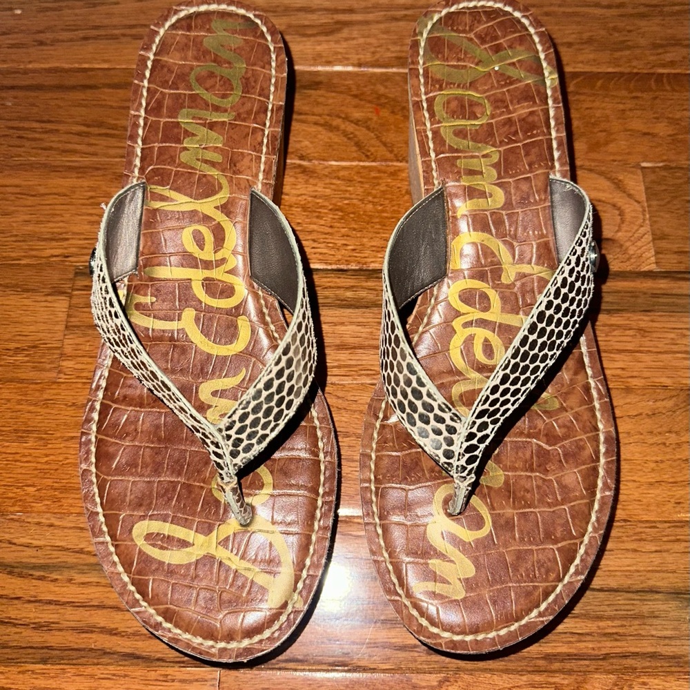 Sam Edelman Roku Gold Metallic Leather Wedge Thong Sandal